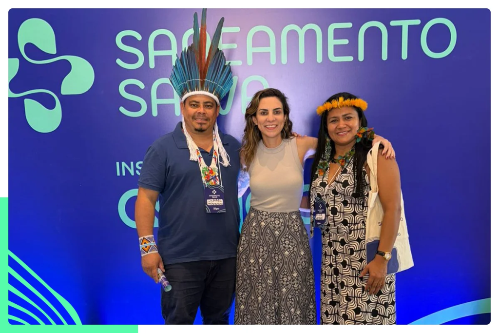 Cacique Ismael Munduruku, líder do Parque das Tribos; Simony Dias, gerente de Relações Institucionais e Responsabilidade Social da Águas de Manaus; e Eliza Satere, ativista de 39 povos tradicionais