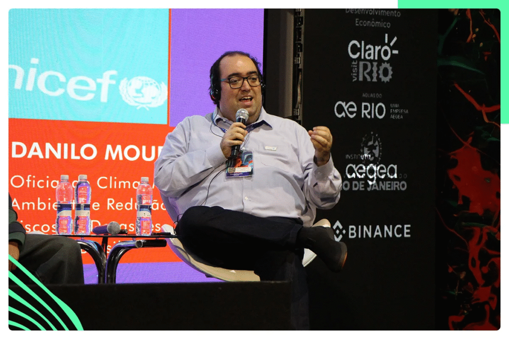 Danilo Moura, especialista em Clima e Meio Ambiente do UNICEF, em painel do Saneamento Salva no RIW.